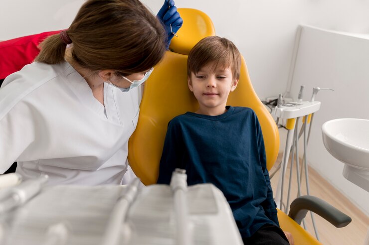 Детская стоматология dentist cleaning child s teeth 23 2149195873